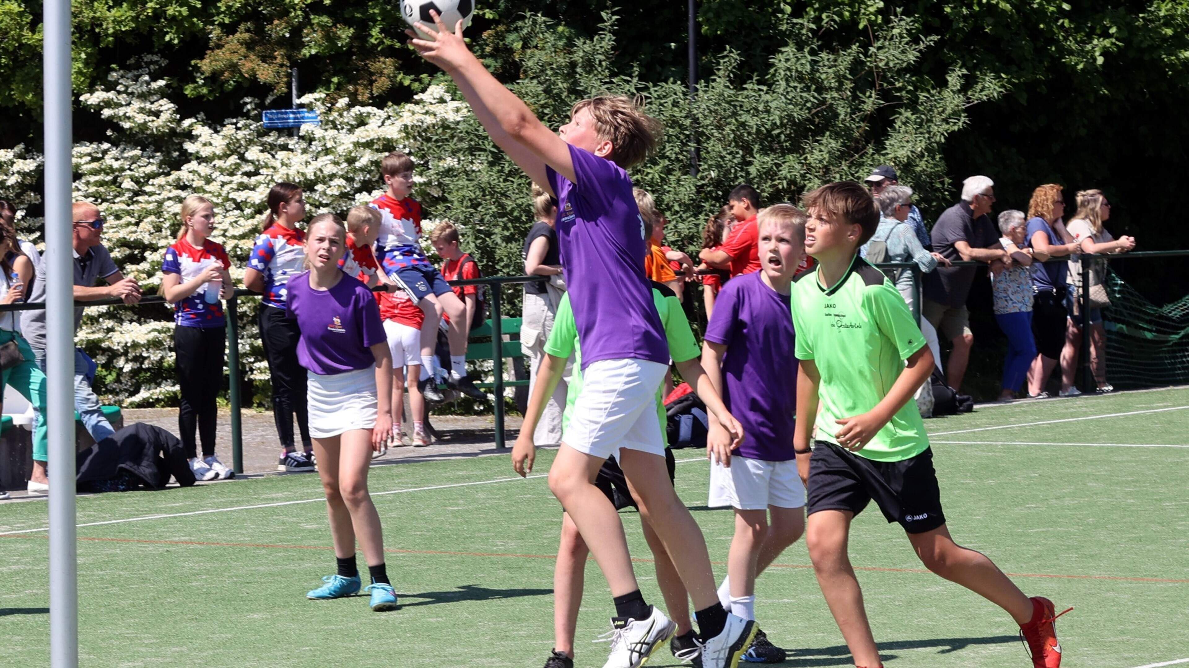 Schoolkorfbaltoernooi in Noordwolde kent recordaantal teams, maar zorgen zijn er over invulling van 