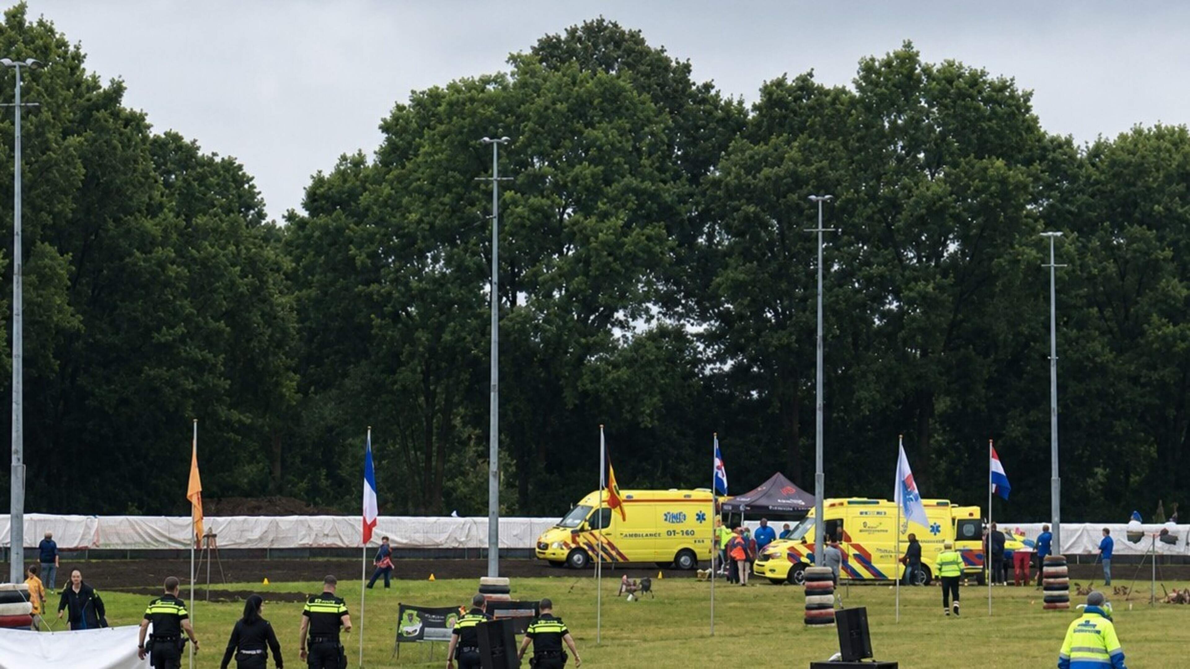 Duitse bakkenist Lene Laise raakt zwaargewond bij crash tijdens grasbaanraces in Noordwolde