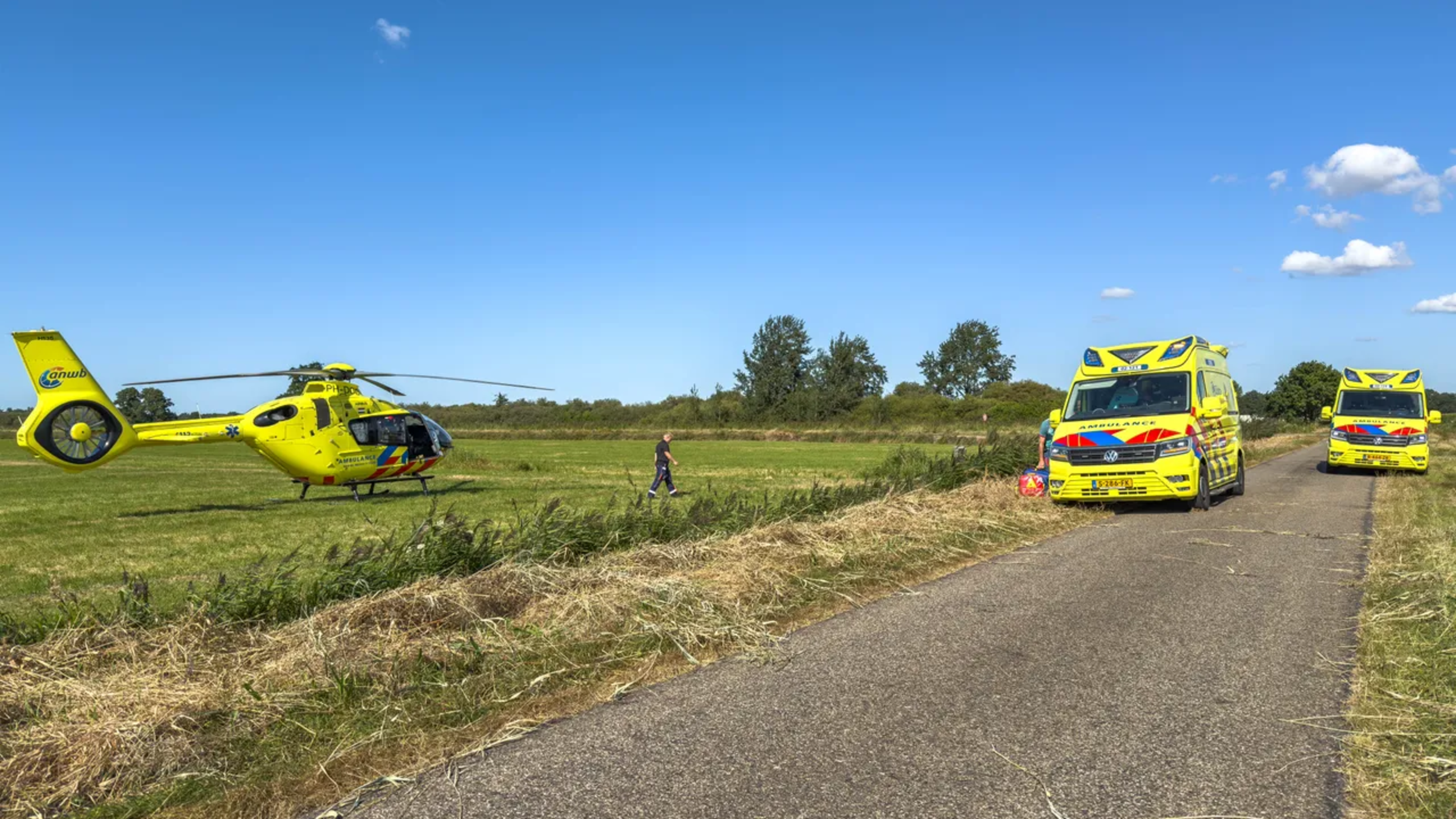 Fietser ernstig gewond na val bij Steggerda